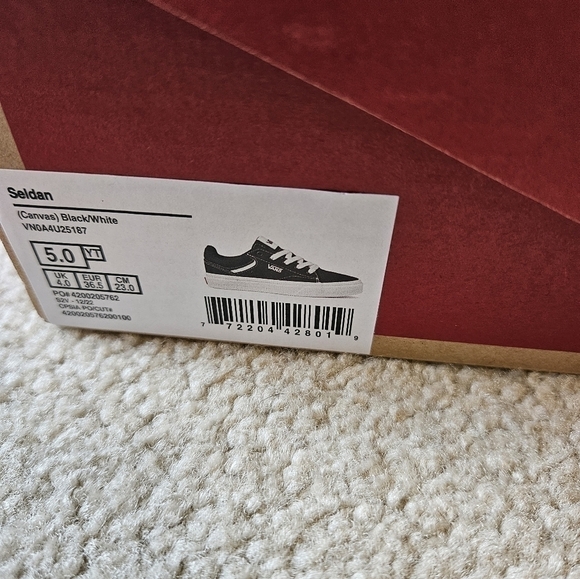 Vans Kids' Seldan Low Top Sneaker Big Kid in Black Size 5Y (NIB) - Picture 13 of 14